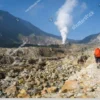 gunung papandayan (https://www.shutterstock.com/ )