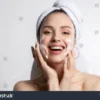 foto urutas skincare yang baik dan benar (foto sutterstock)