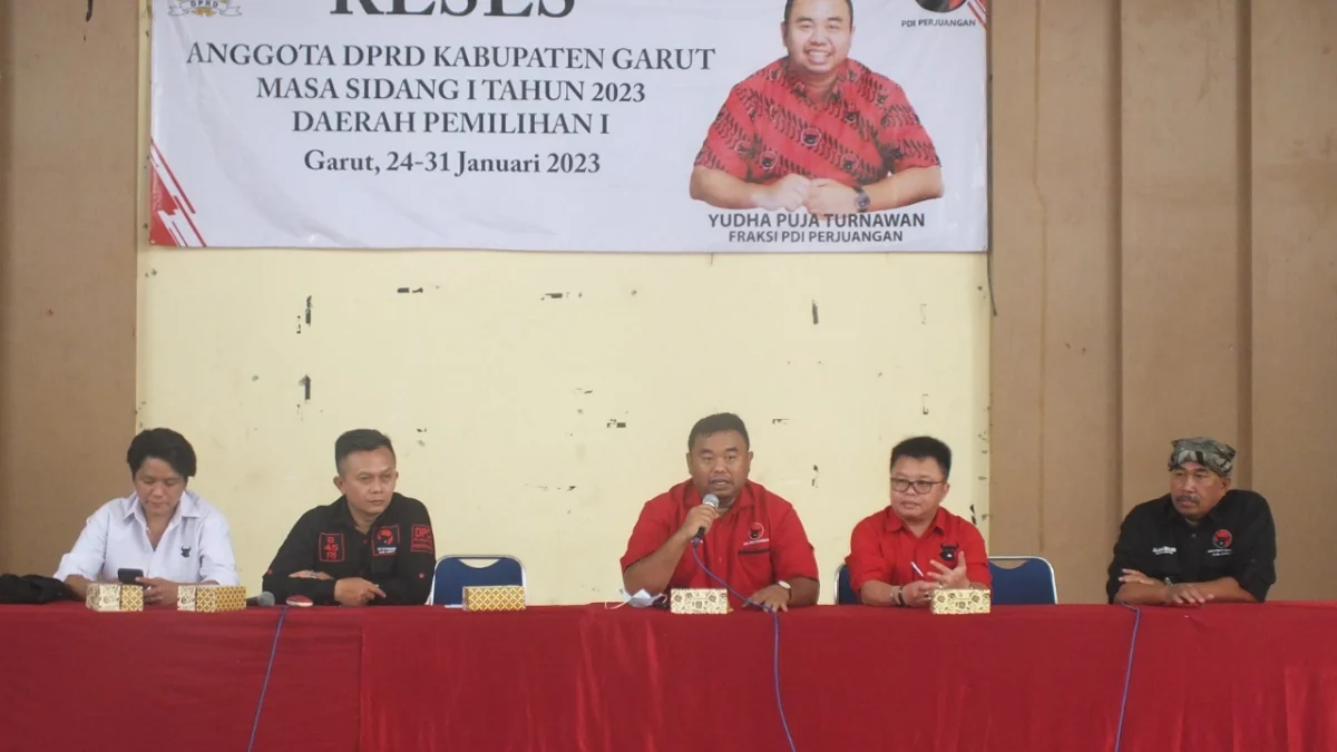 Yudha Puja Turnawan Anggota DPRD Garut Fraksi PDI Perjuangan reses menyerap aspirasi kader PDI Perjuangan dapil 1