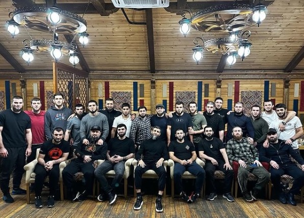 khabib meninggalkan mma