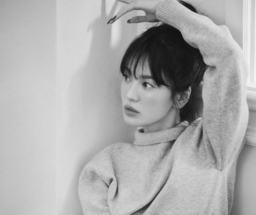 Dianggap Tampak Tua, Song Hye Kyo Tanggapi Komentar Netizen