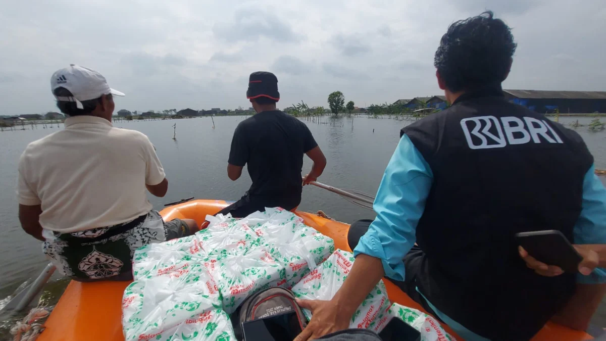 Cepat Tanggap, BRI Peduli Salurkan Bantuan ke Masyarakat Terdampak Banjir Semarang & Demak