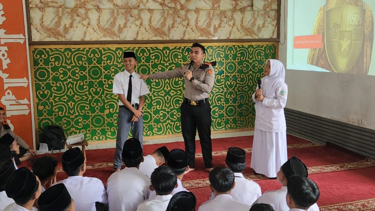 Mahasiswa STIK Gelar Penyuluhan di Pondok Pesantren Sukaraja Garut