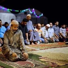 Inilah Penjelasan Shalat Tarawih 11 Rakaat dan 23 Rakaat, Beserta dalilnya (foto (pinterest)