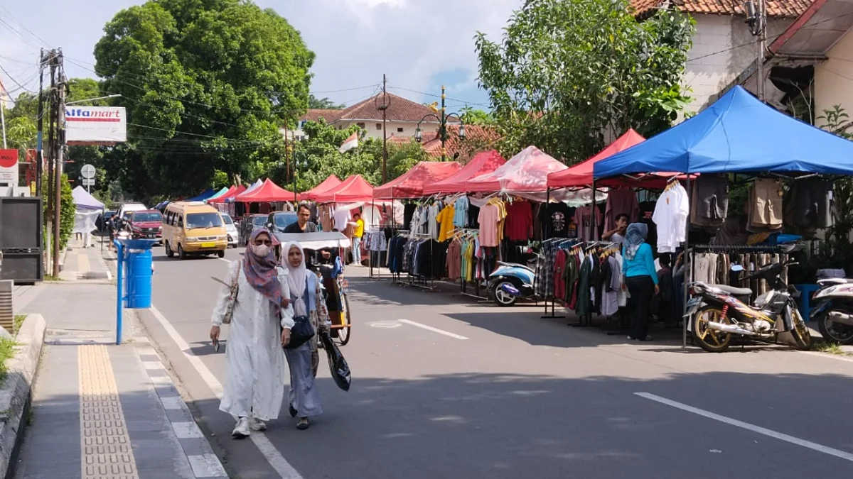 4 Lahan Parkir di Perkotaan Garut Dijadikan Tempat Jualan PKL