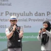 BERIKAN APRESIASI: Gubernur Ridwan Kamil saat Rakor Akbar Penyuluh dan POPT serta Training of Trainer Pendampingan Petani Milenial Provinsi Jawa Barat di Gedung Sate Kota Bandung, Senin (13/2/2023).