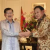 Mantan Wakil Presiden Indonesia Ke-10 dan 12, Jusuf Kalla bersama Menteri Pertahanan RI, Prabowo Subianto-Istimewa-