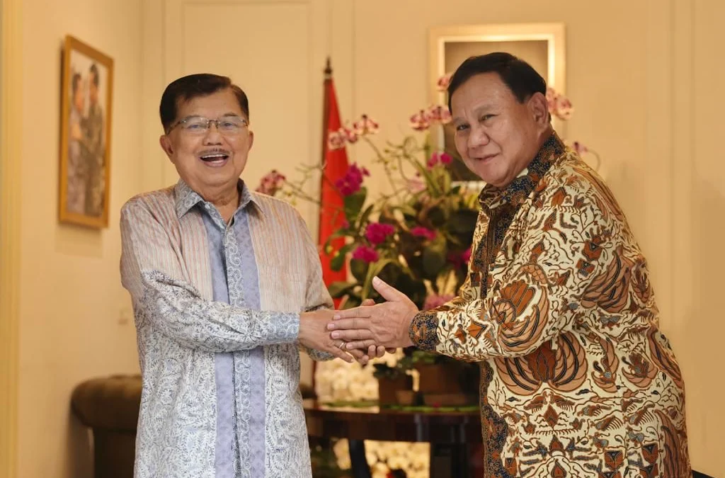 Mantan Wakil Presiden Indonesia Ke-10 dan 12, Jusuf Kalla bersama Menteri Pertahanan RI, Prabowo Subianto-Istimewa-