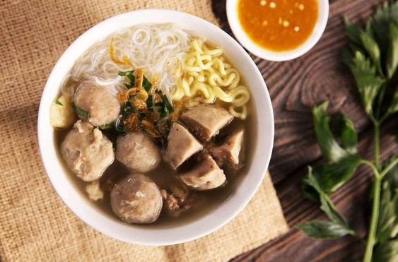 5 Inspirasi Usaha Bakso dengan Modal Kecil, Cuan Banyak!