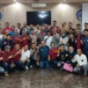 Usai acara ketua KONI Garut foto bersma dengan pengurus KONI lainnya,