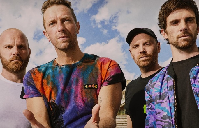 Coldplay Kaum LGBT, Cek Faktanya Disini