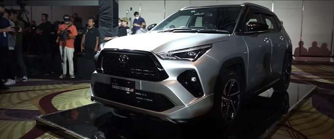 Mobil Toyota Yaris Cross Resmi Diluncurkan Di Indonesia 2023, Harga Dan Spesifikasi!