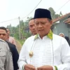 Wakil Gubernur Jawa Barat, Uu Ruzhanul Ulum saat meninjau Pusat Pelayanan Sosial Griya Bina Karya di Jalan Kolonel Masturi, Cisarua, Kabupaten Bandung Barat, Selasa 6 Juni 2023. (UWIT/JABAREKSPRES)