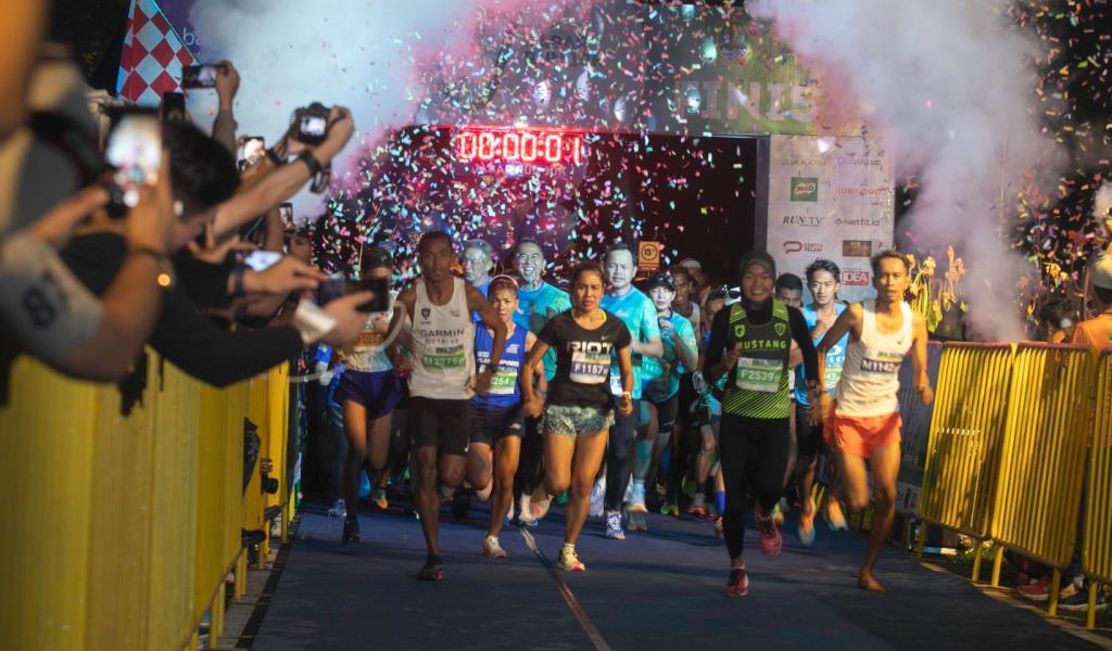 bank bjb beri dukungan penuh terhadap lomba lari Jabar Run 10K di area Kebun Raya Bogor, Minggu (19/3)