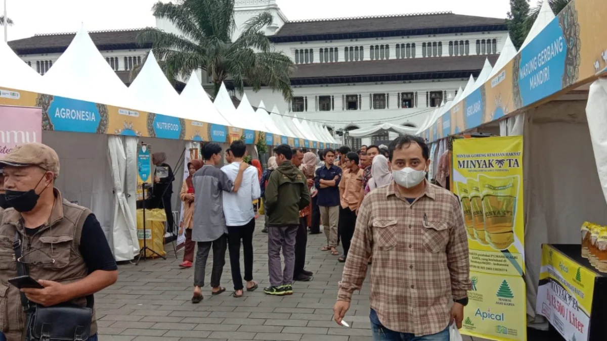 Pemprov Jabar) menggelar BUBOS 7 2023 seperti OPM di halaman depan Gedung Sate, Kota Bandung hari ini 14 April 2023. Sandi Nugraha/Jabar Ekspres.