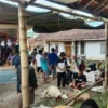 Momen kurban di Kabupaten Garut, masyarakat muslim memotong domba, sapi dan kambing dalam hari raya kurban