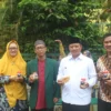 Wagub Jabar, Uu saat mengunjugi SMK Muhamadiyah 4 Cileungsi, Kabupaten Bogor, Selasa (21/2). (Sandika Fadilah via SMK Muhamadiyah 4)