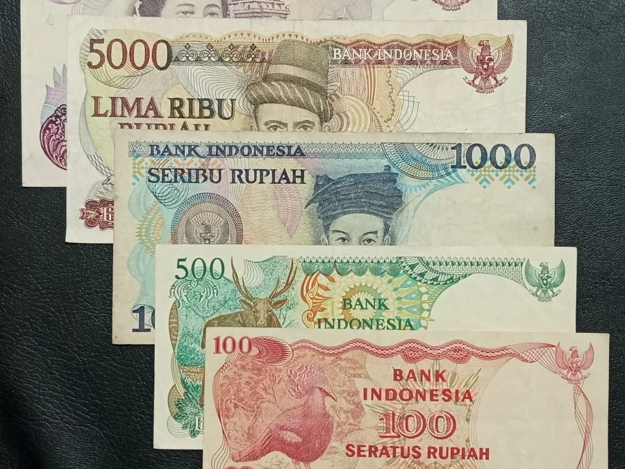 Cara Jual Uang Kertas Kuno Indonesia Ke Bank Dengan Harga Fantastis, Begini Caranya!