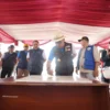 Gubernur Jawa Barat Ridwan Kamil saat Ground Breaking Jembatan Sodongkopo di Nusawiru Kecamatan Cijulang, Pangandaran, Ahad (9/7/2023) (Rizal FS/Biro Adpim Jabar)