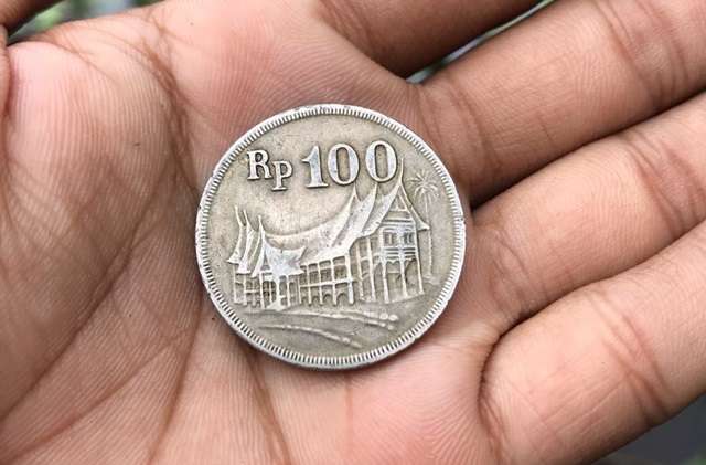 Butuh Penghasilan Tambahan? Jual Koin Kuno Rp100 Ini ke Kolektor, Dibeli Dengan Harga Mahal