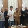 Mantan Pemain Persib Datangi Bupati Garut