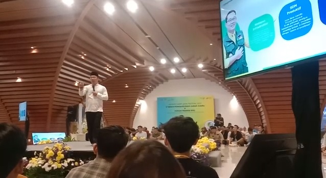 Ridwan Kamil dalam acara Silaturahmi Pimpinan Media yang tergabung dalam Serikat Perusahaan Pers (SPS) Jawa Barat di aula Masjid Rayya Al Jabbar di Kota Bandung, Sabtu 19 Agustus 2023.