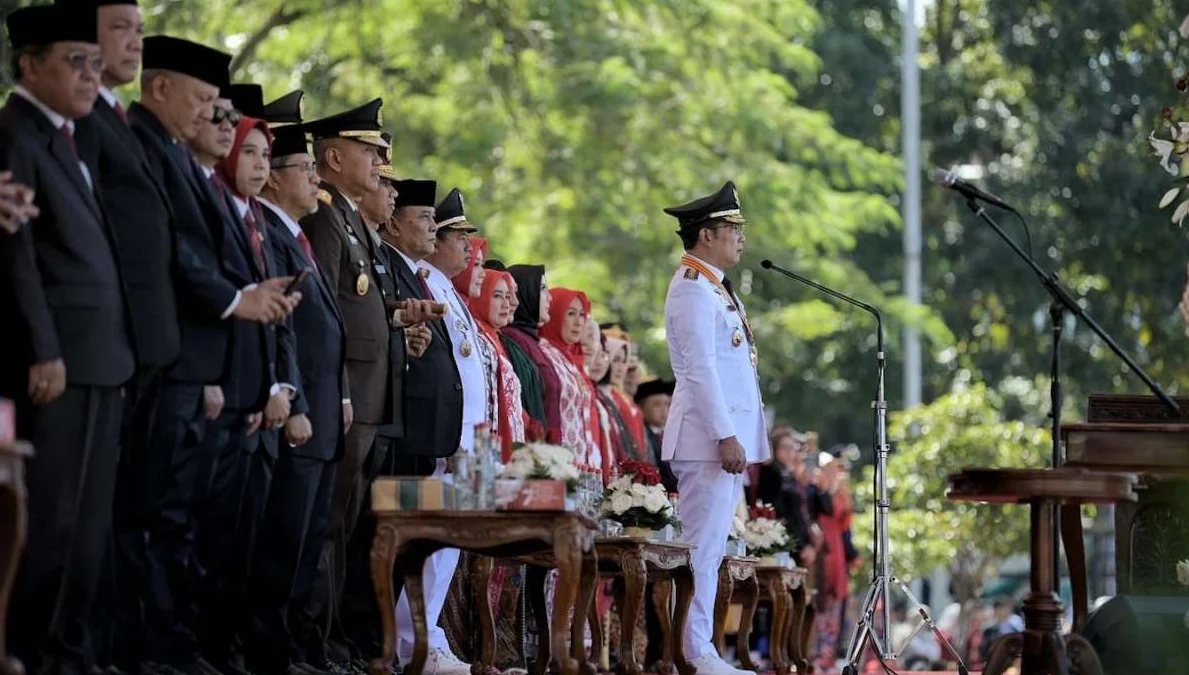 Hari Jadi ke - 78 Jabar, Momen Resmi Terakhir Ridwan Kamil Dan Uu Ruzhanul Ulum