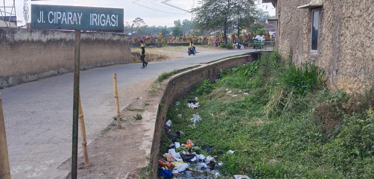 Irigasi Ciparay Kering, Lahan Pertanian Warga Garut Nganggur