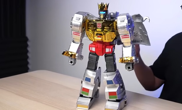 Bisa Auto Transform, Begini Bentukan Grimlock Harga Rp25 Juta