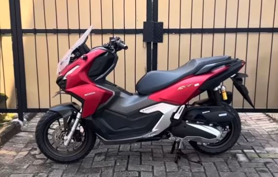 Anda Wajib Tahu Sebelum Beli, Simak Spesifikasi Honda ADV 160 Terbaru 2023