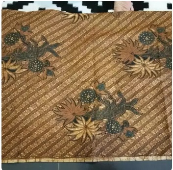 Kain batik kuno (screenshot marketplace)