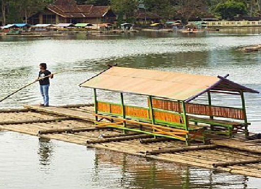 Tempat Wisata Bersejarah di Garut yang Menarik Dikunjungi