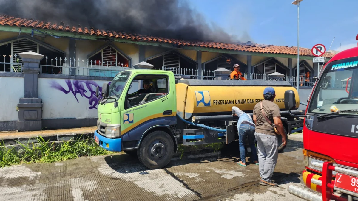 Tim Respon Cepat PDAM Garut Tangani Pengaduan Warga