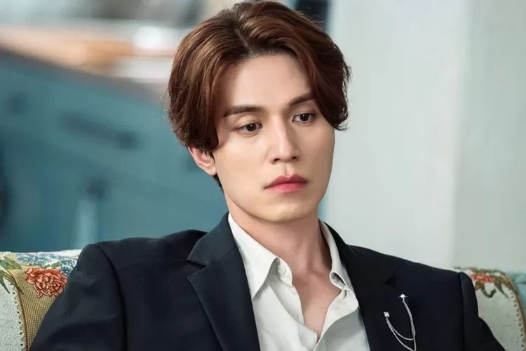 Comeback Dengan Membintangi Drama Terbarunya, Lee Dong Wook Terlihat Awet Muda dan Tampan