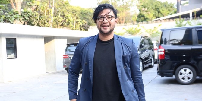 Ammar Zoni Memilih Tinggal Bersama Sang Ayah Setelah Resmi bebas, Kenapa? Simak Disini!