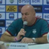 Bojan Hodak Angkat Bicara Soal Rumor Persib Bandung Sedang Incar Kapten Timnas Indonesia