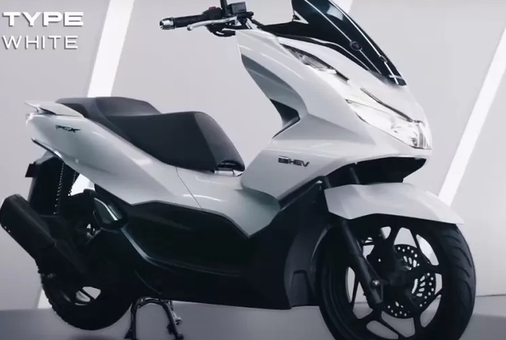 Keunggulan Honda PCX 175CC, Menjelajah Kesenangan Berkendara dengan Elegansi