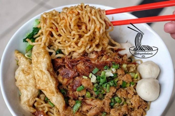 Mie Ayam Garut Terenak, Nikmati Kelezatan Tradisi di Setiap Suapan!