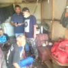 Yudha Puja Turnawan Anggota DPRD Garut Fraksi PDI Perjuangan kunjungi Abah Dayat seorang lansia dhuafa yang hidup sebatang kara