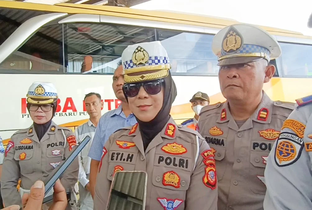 Penumpang Angkutan Umum Diminta Tegur Pengemudi yang Ugal-ugalan Penumpang Angkutan Umum Diminta Tegur Pengemudi yang Ugal-ugalan