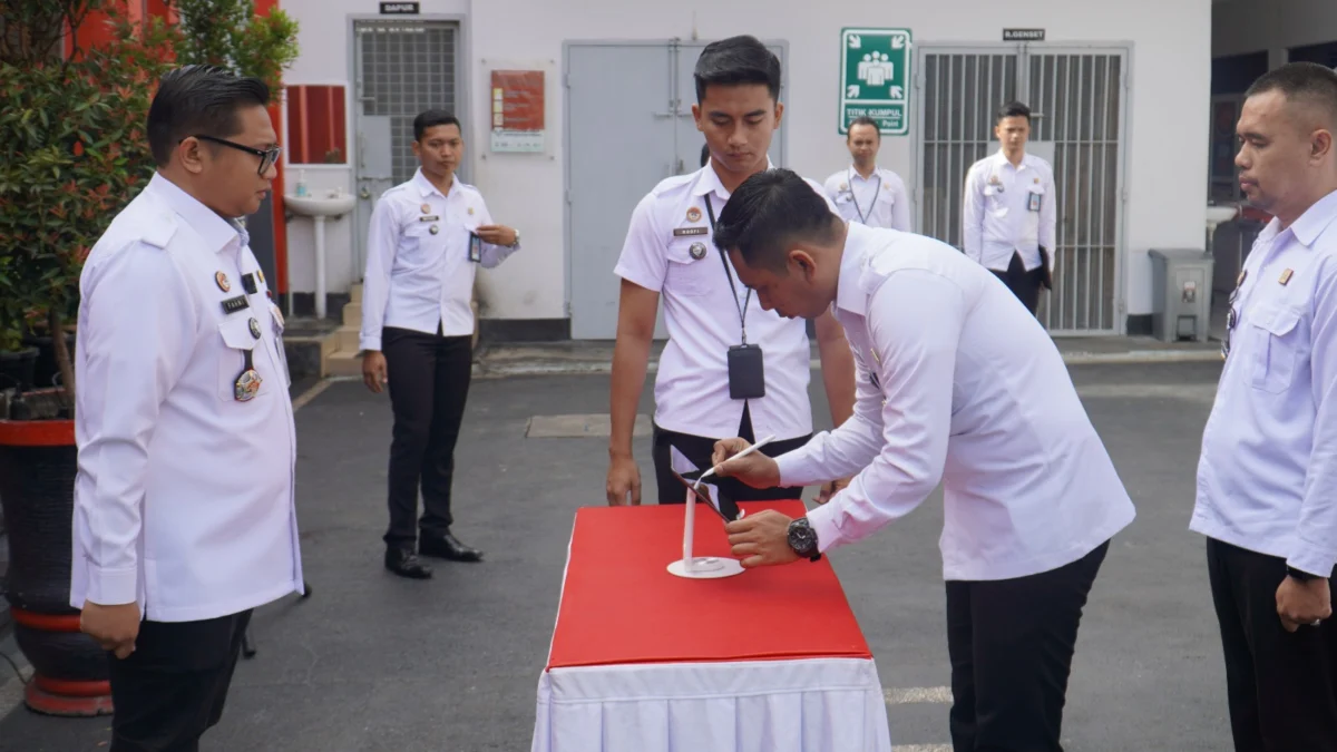 Seluruh Pegawai Rutan Garut Tandatangani Komitmen Pembangunan Zona Integritas