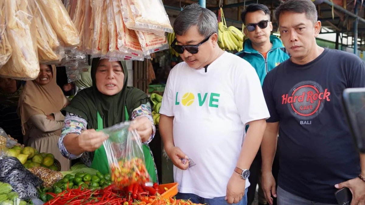 Bupati Garut Pantau Harga di Pasar Sekaligus Pamitan