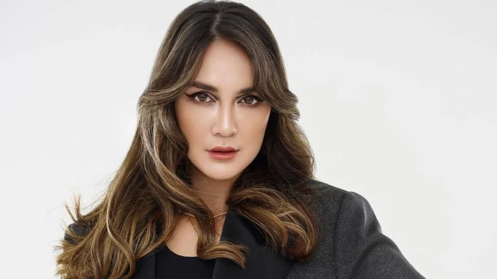 Netizen Terus Berkomentar Negatif Kepada Luna Maya