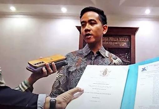 Viral Soal Ijazah S1 Disebut IPK 2,3, Begini Responsnya Gibran