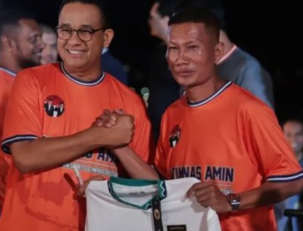 Transformasi Sepak Bola: Anies Baswedan Janjikan Pembangunan 11 Stadion Internasional