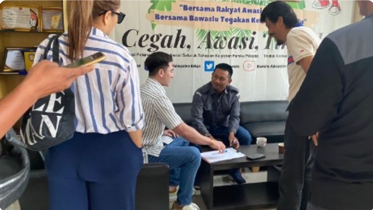 Verrell memenuhi panggilan Bawaslu Kabupaten Bekasi