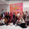 Pengurus dan Anggota Wirawati Catur Panca DPC Garut foto bersama usai senam di Sanggar Senam N.A.D