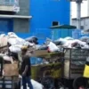 TPAS Sarimukti Ditutup Total, Sampah Mulai Megotori Beberapa Titik di Bandung Timur