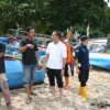 Pj Gubernur Jabar meninjau pantai Rancabuaya Kabupaten Garut