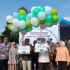 Pj Bupati Garut bersama Dirut PDAM Tirta Intan Garut meresmikan produk air minum dalam kemasan